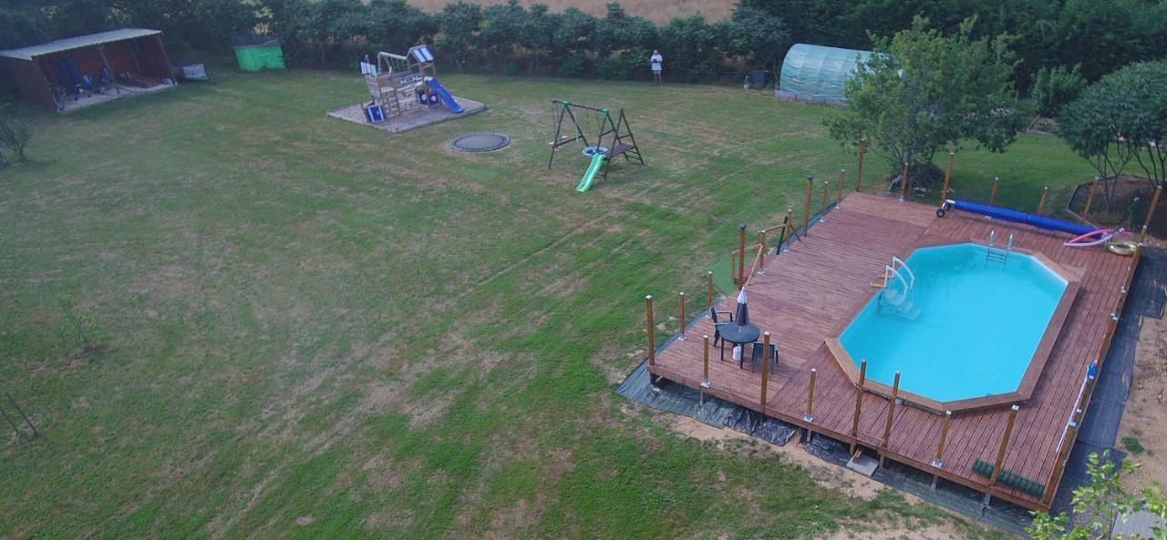 Glamping La Petite Lande Hotel Thiviers ภายนอก รูปภาพ
