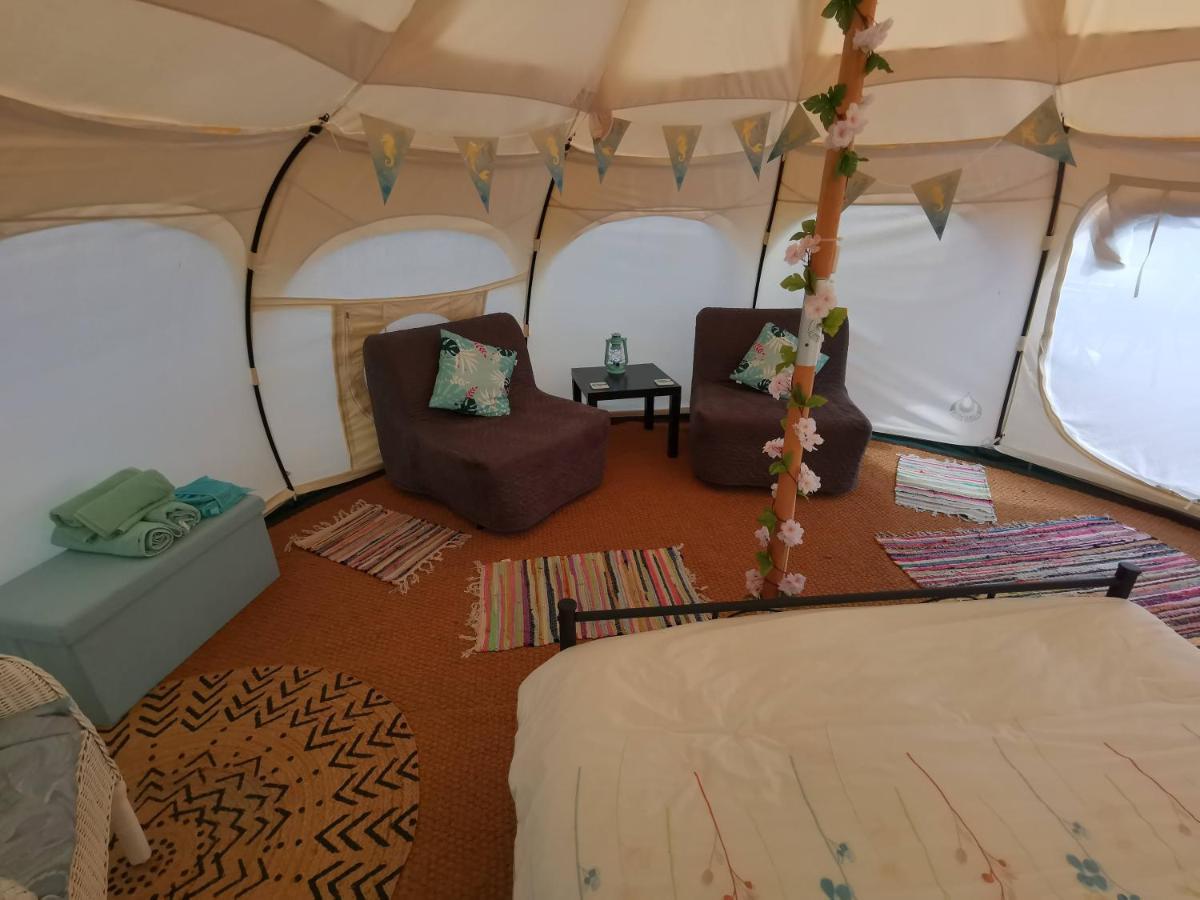 Glamping La Petite Lande Hotel Thiviers ภายนอก รูปภาพ
