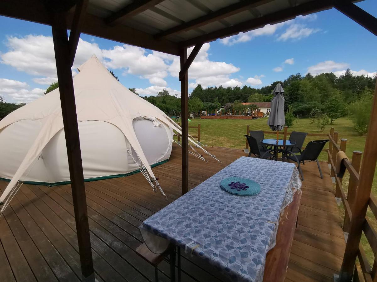 Glamping La Petite Lande Hotel Thiviers ภายนอก รูปภาพ
